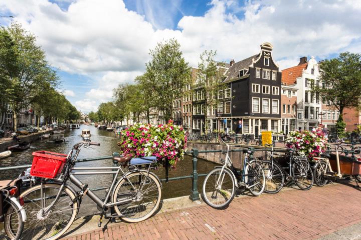 Amsterdam Vacation Packages 